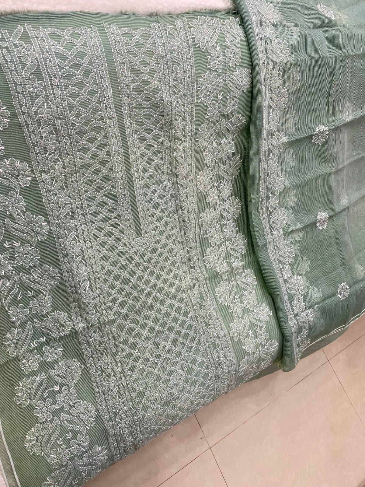 Hand Embroidered Chikenkari Suits