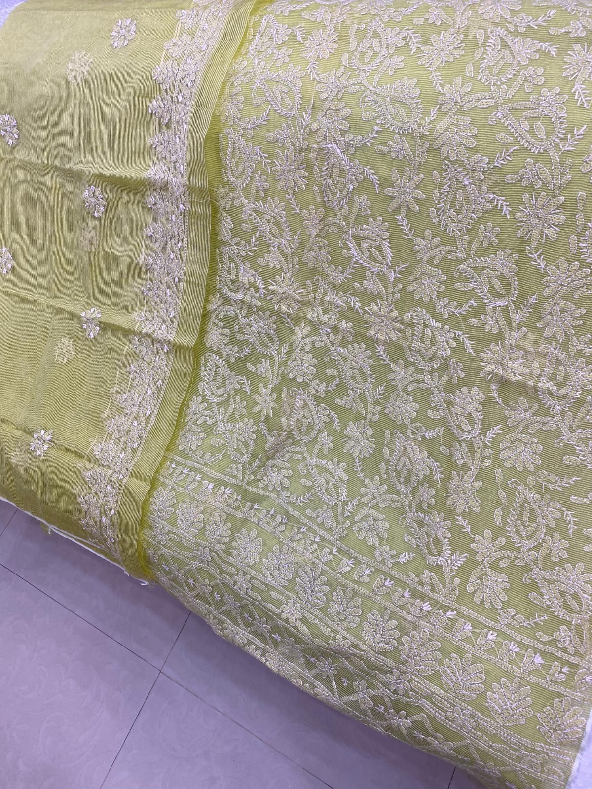 Hand Embroidered Chikenkari Suits