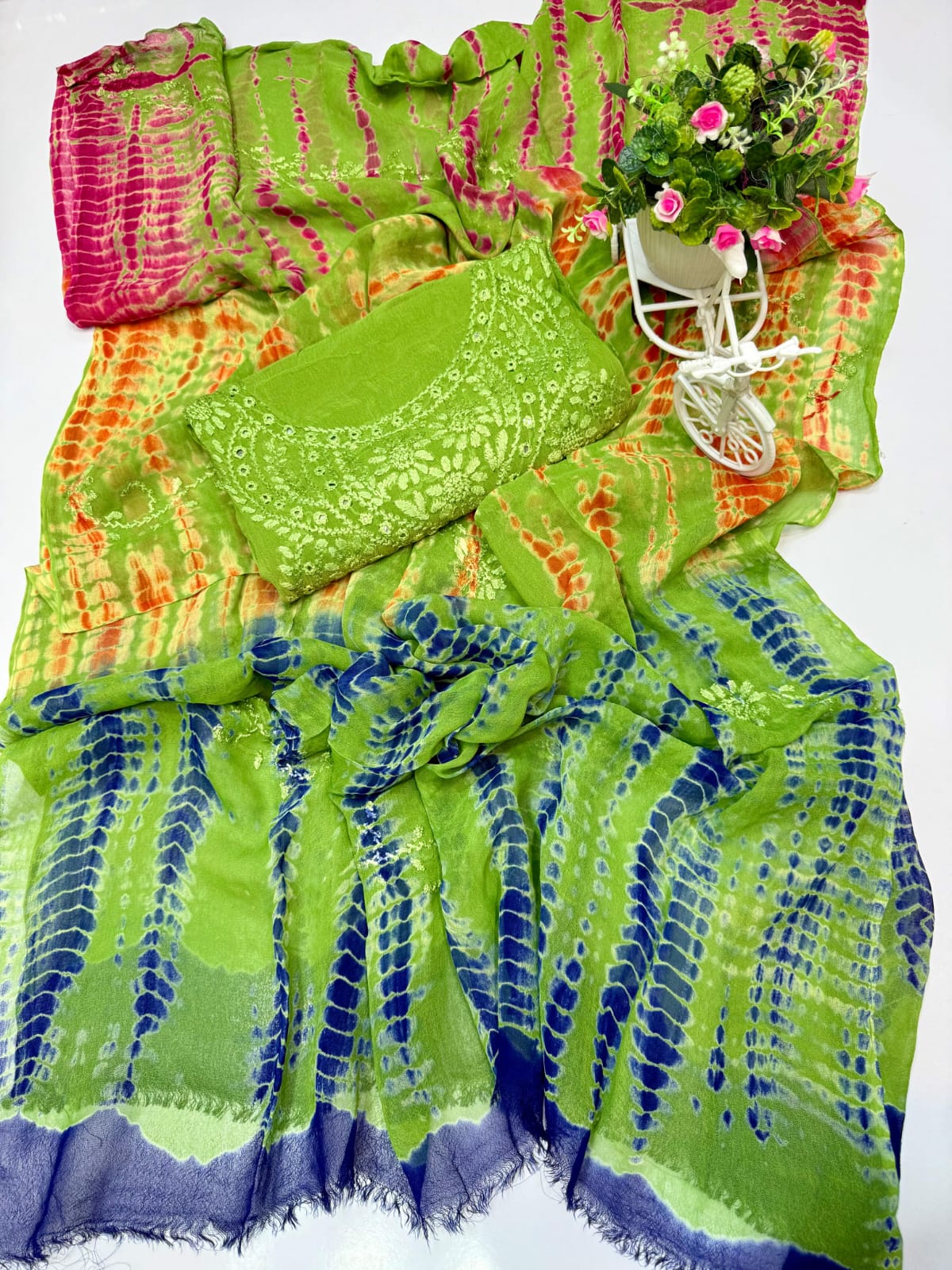 Pakka Sheesha Embroidered Suits