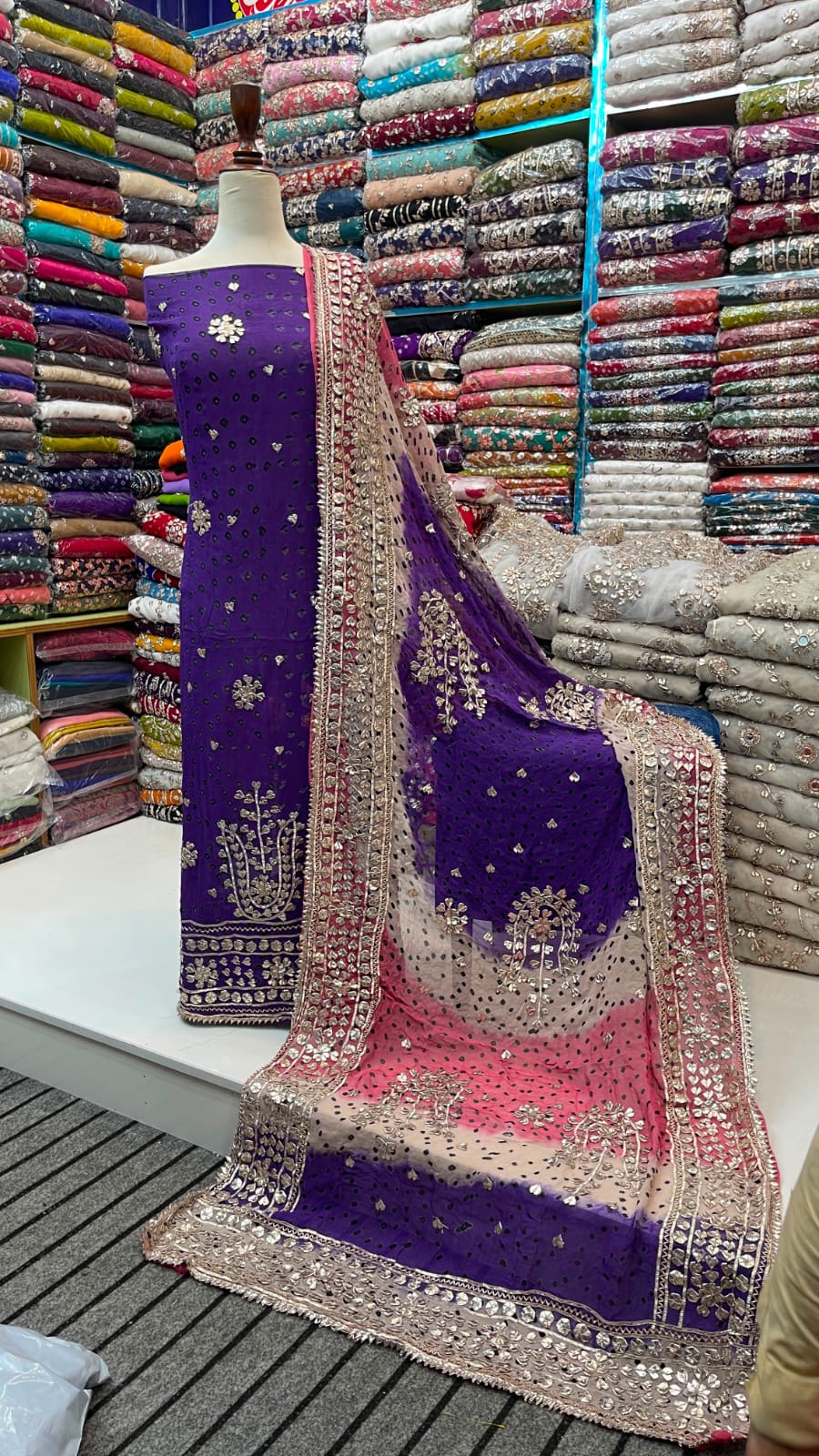 Heavy LCD Gota Work Chunri Suit - Image 6