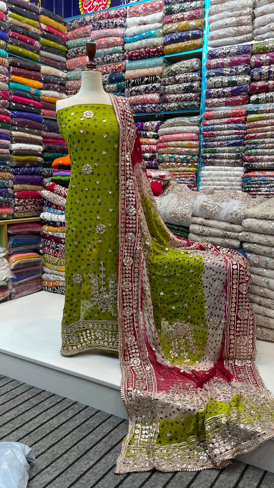 Heavy LCD Gota Work Chunri Suit - Image 2