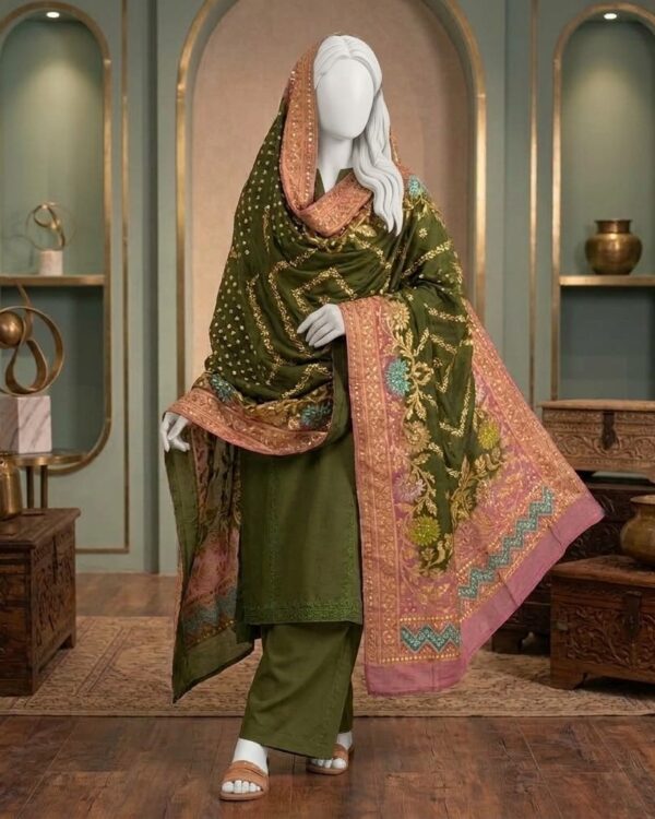 Meena Zari Chiffon Dupatta featuring intricate Mukesh Kamdani work and traditional Zari detailing.